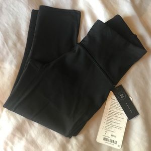 🍋 Lululemon NWT Train Times Crop